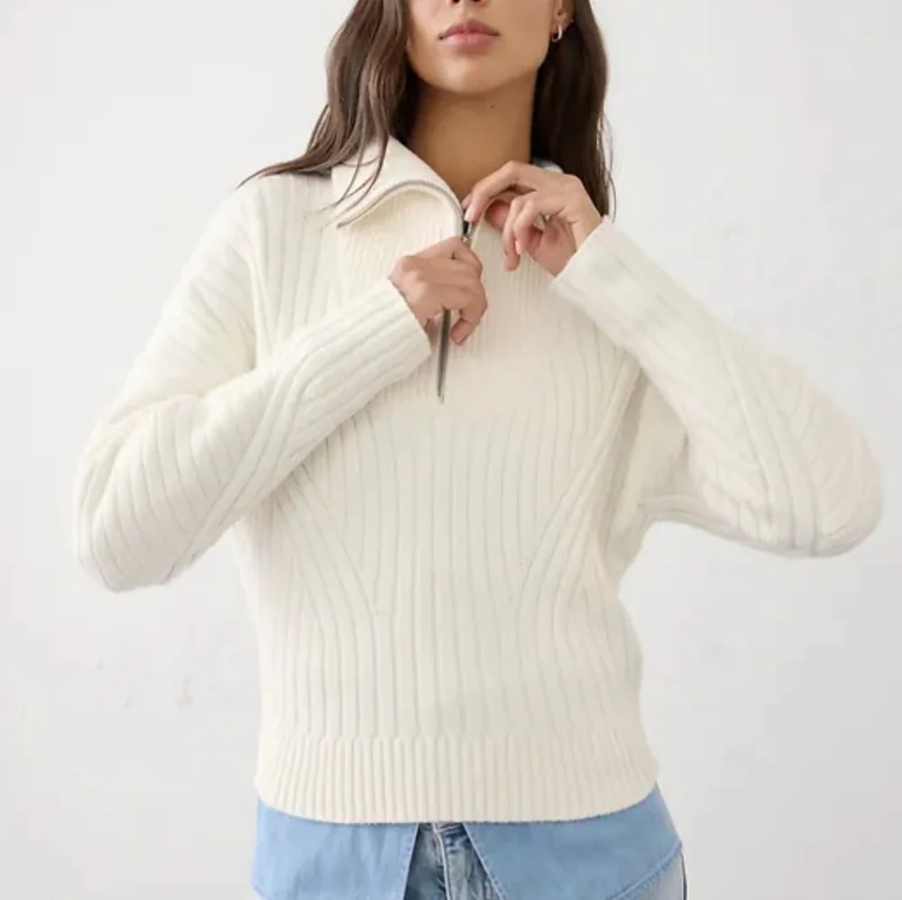 Ribbed Quarter Zip Sweater in Black - Picture 3 of 7